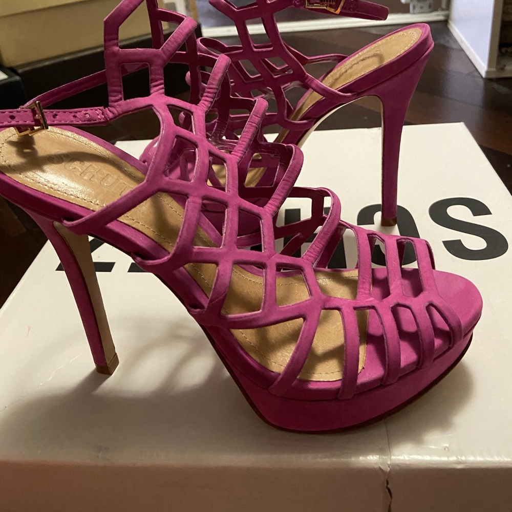 New Schultz pink sandals